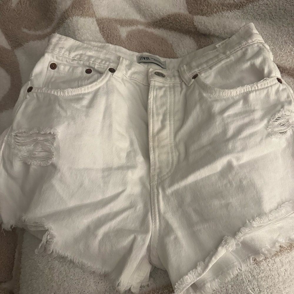 High waisted Zara white jean shorts